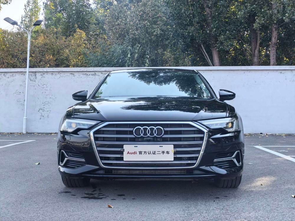 Audi A6L 2024 — фото автомобиля 1