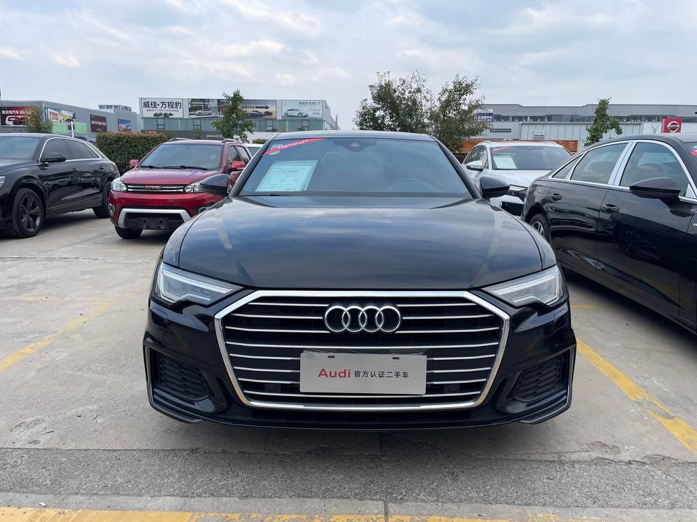 Audi A6L 2021 — фото автомобиля 1