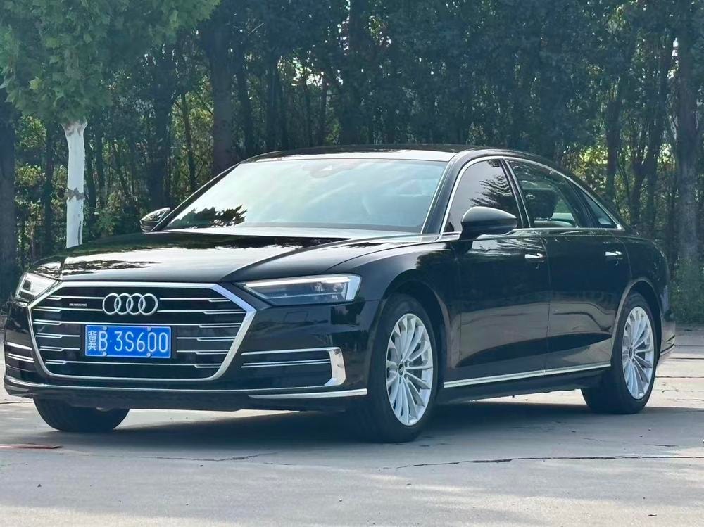 Audi A8 2021 — фото автомобиля 1