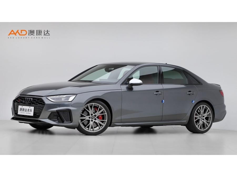 Audi S4 2024 — фото автомобиля 1