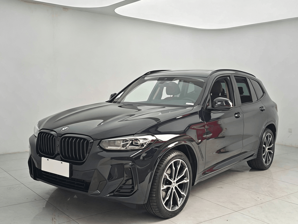 BMW X3 2023 — фото автомобиля 1