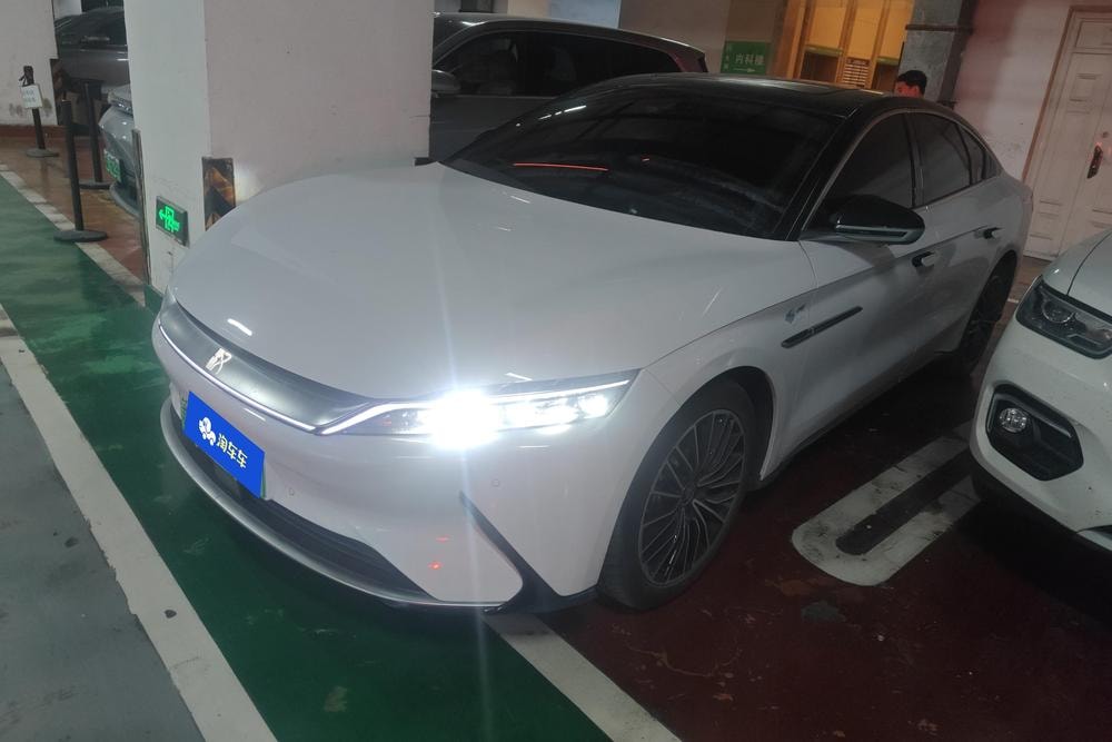 BYD Han EV 2020 — фото автомобиля 1