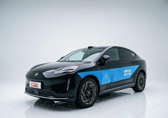 GAC Aion Hyper Hyper HT 2024 — фото автомобиля 1