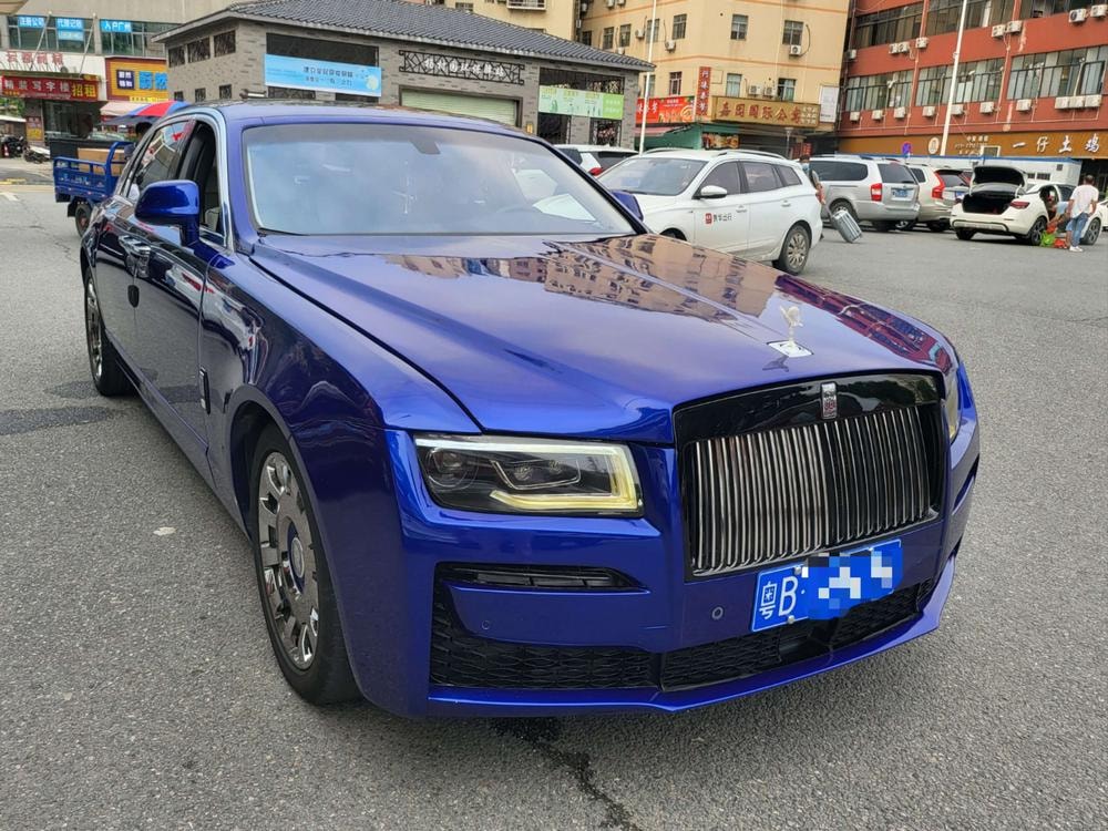 Rolls-Royce Ghost 2014 — фото автомобиля 1