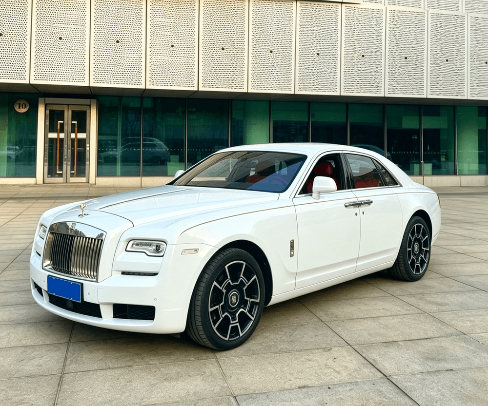 Rolls-Royce Ghost 2018 — фото автомобиля 1