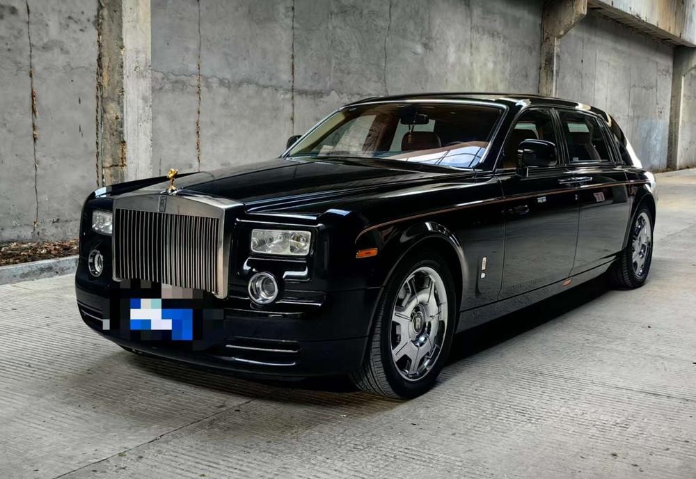 Rolls-Royce Phantom 2013 — фото автомобиля 1