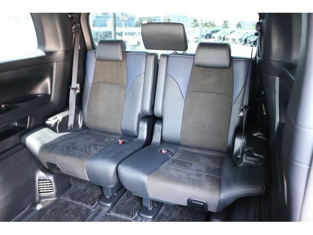 Toyota VELLFIRE 2017 — фото автомобиля 1