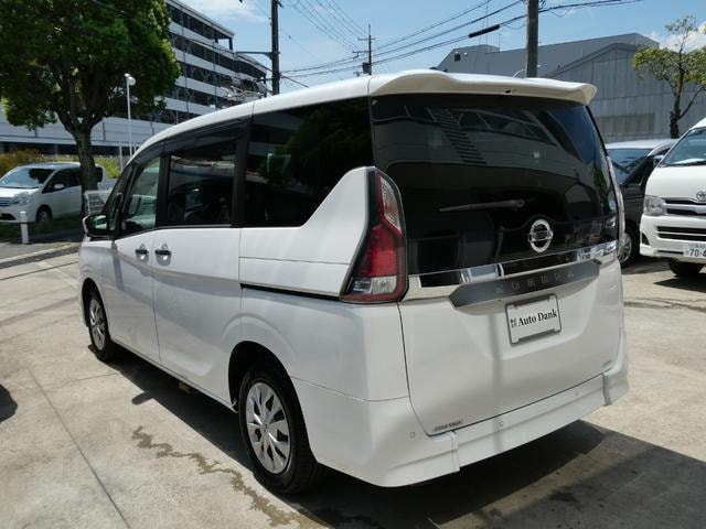 Nissan SERENA 2018 — фото автомобиля 1