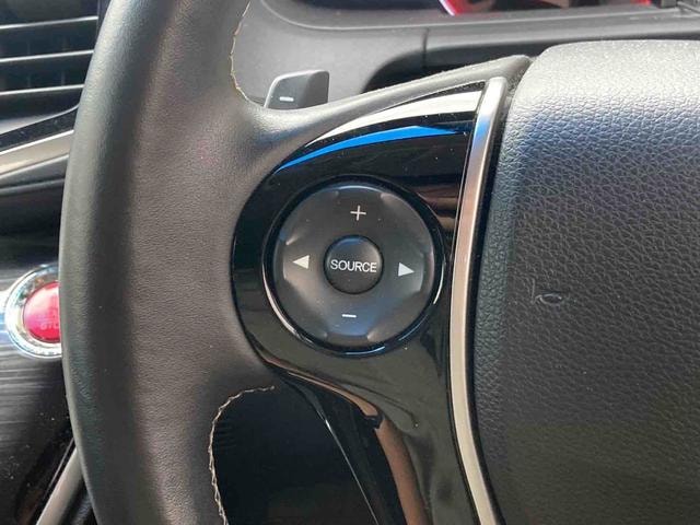 Honda ODYSSEY 2015 — фото автомобиля 1