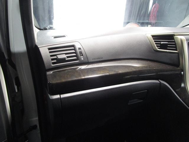 Toyota VELLFIRE 2011 — фото автомобиля 1