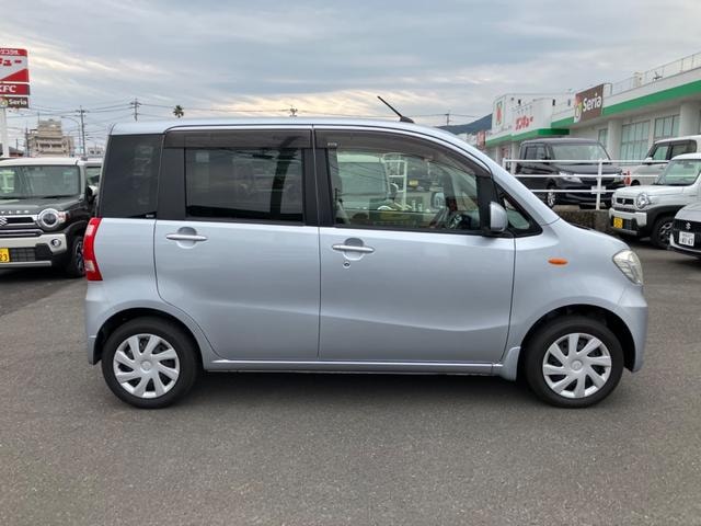 Daihatsu TANTO EXE 2013 — фото автомобиля 1