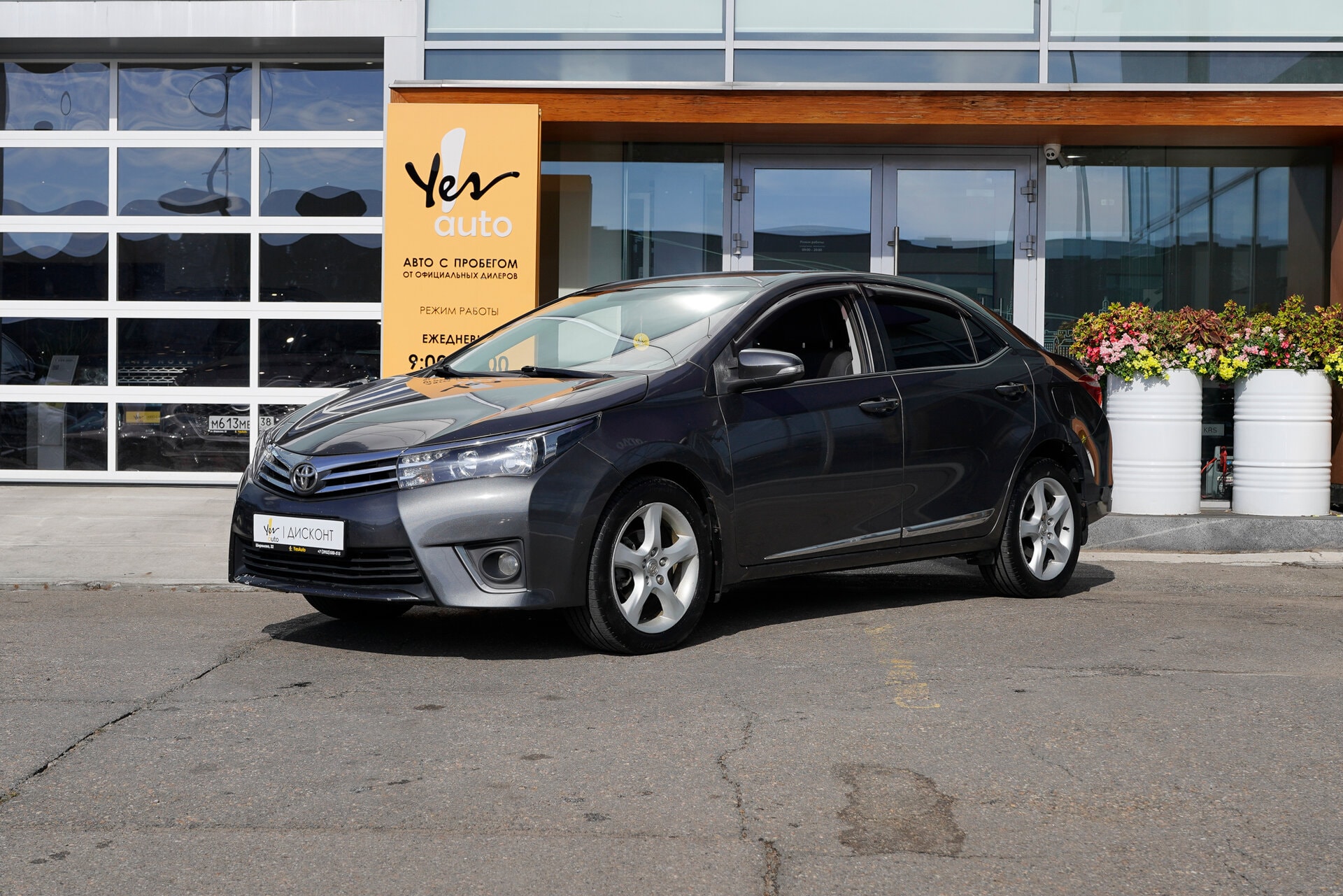 Toyota Corolla 2013 — фото автомобиля