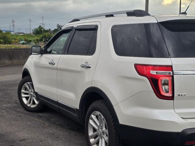 Ford EXPLORER 2015 — фото автомобиля 1