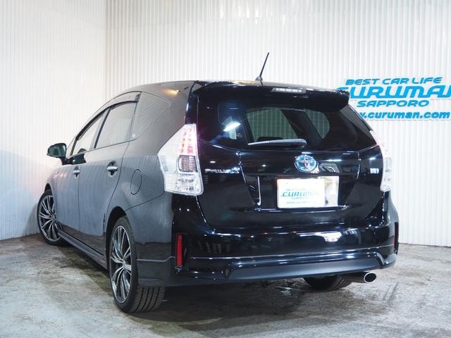 Toyota PRIUS ALPHA 2013 — фото автомобиля 1