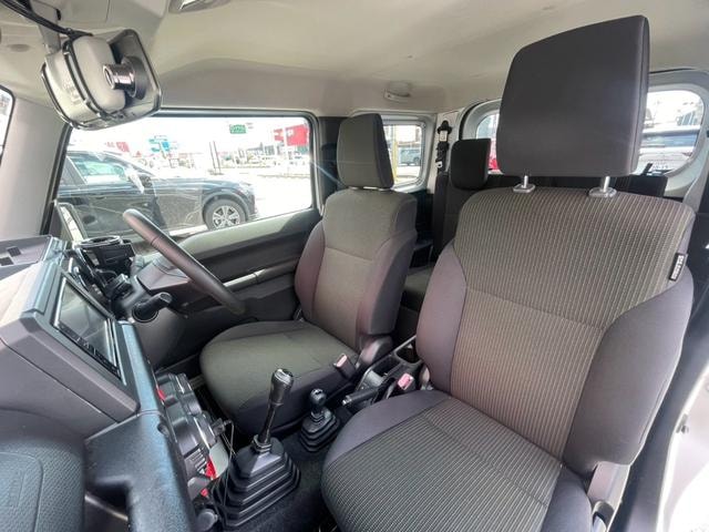 Suzuki JIMNY 2019 — фото автомобиля 1