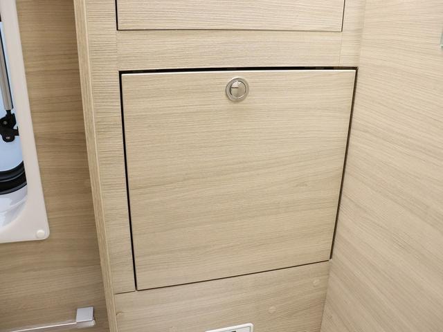 Миниатюра 42