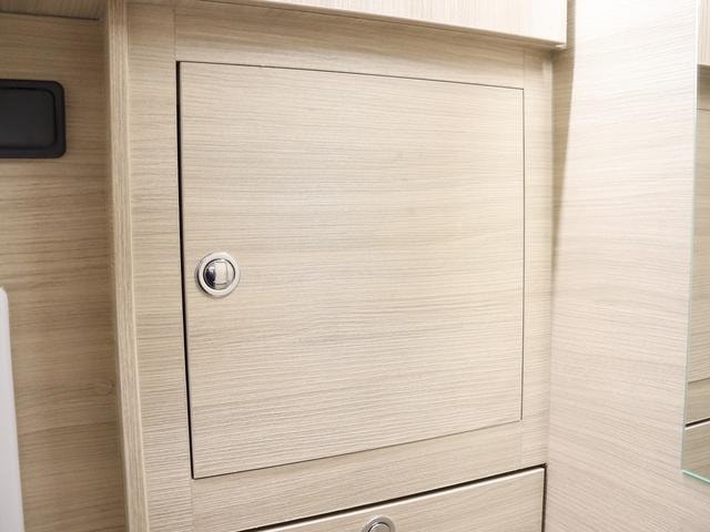 Миниатюра 44