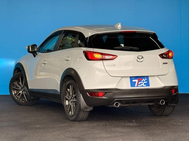 Mazda CX-3 2015 — фото автомобиля 1