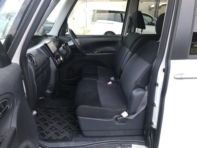 Daihatsu TANTO 2011 — фото автомобиля 1