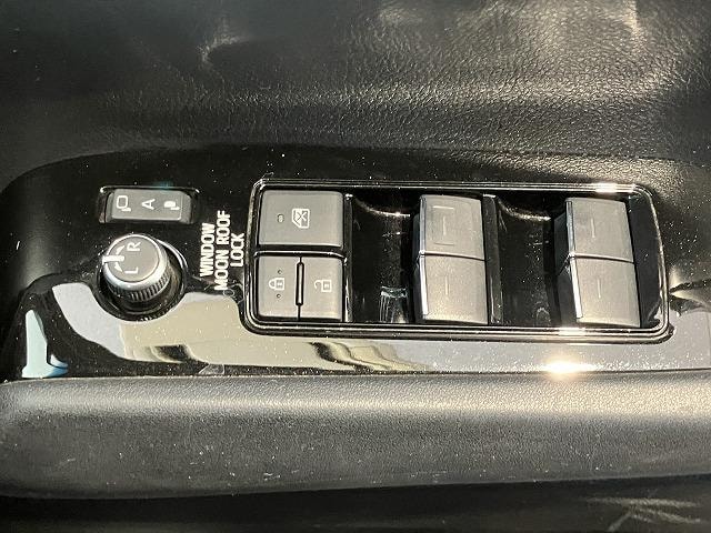 Toyota ALPHARD 2023 — фото автомобиля 1