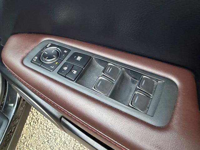 Миниатюра 32