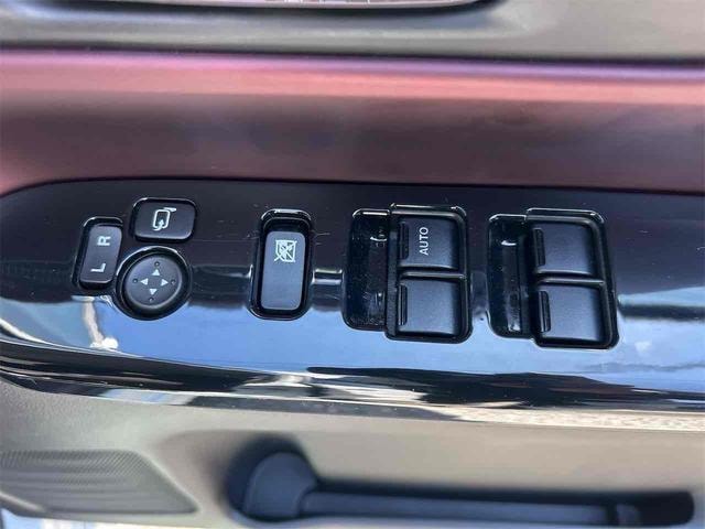 Suzuki SPACIA CUSTOM 2023 — фото автомобиля 1
