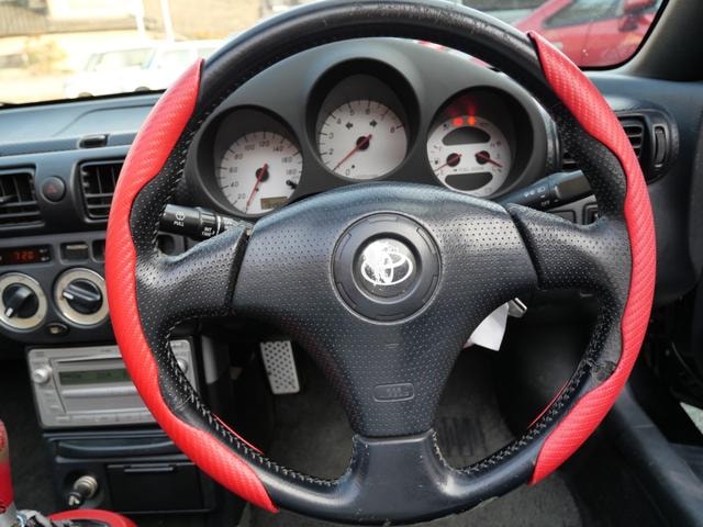 Toyota MR-S 1996 — фото автомобиля 1