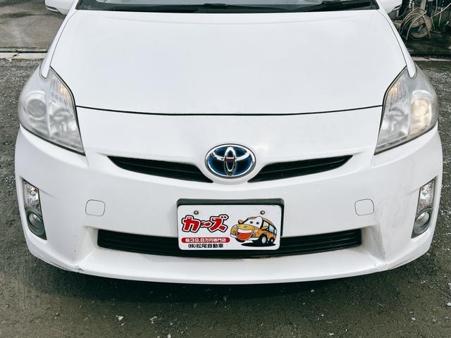 Toyota PRIUS 2011 — фото автомобиля 1