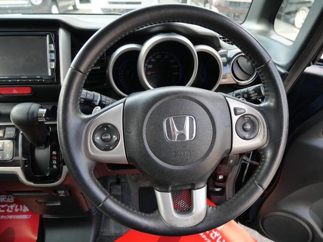 Honda N-BOX CUSTOM 2013 — фото автомобиля 1