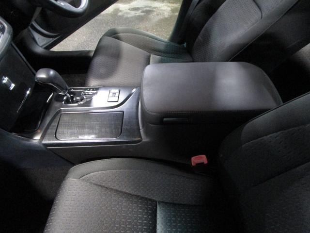 Toyota CROWN 2008 — фото автомобиля 1