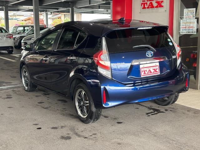 Toyota AQUA 2019 — фото автомобиля 1