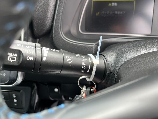Nissan LEAF 2018 — фото автомобиля 1