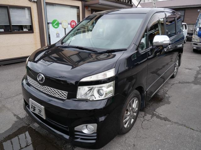 Toyota VOXY 2011 — фото автомобиля 1