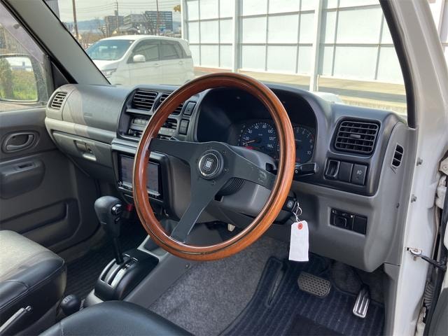 Миниатюра 28