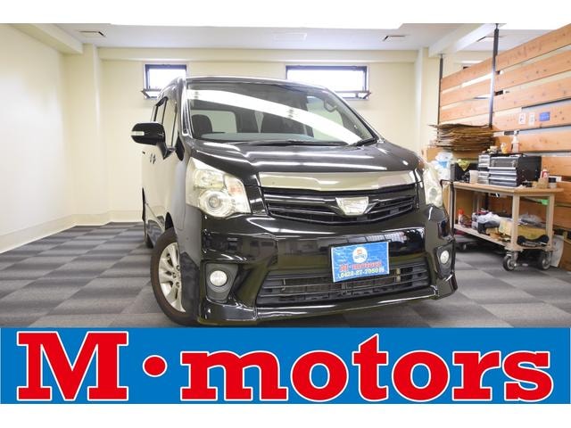 Toyota NOAH 2011 — фото автомобиля 1