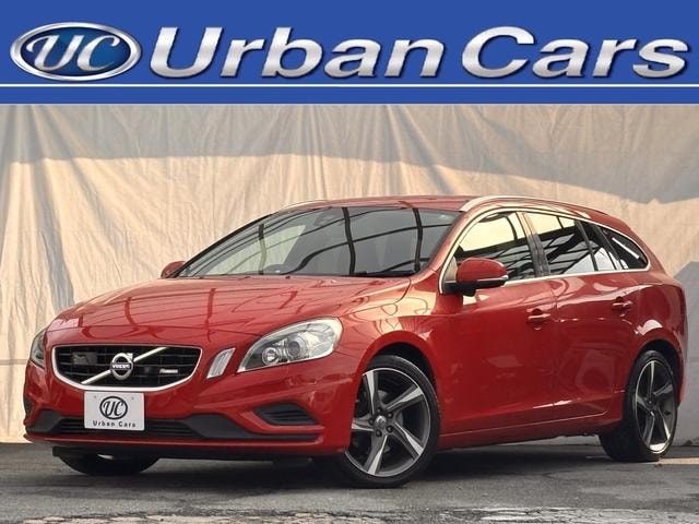 Volvo V60 2012 — фото автомобиля