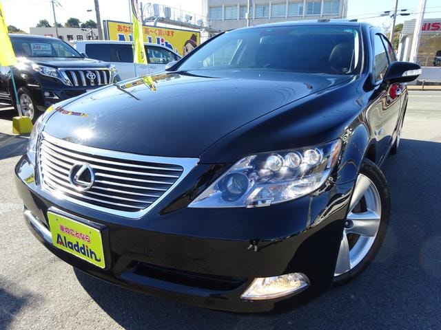 Lexus LS 2008 — фото автомобиля 1