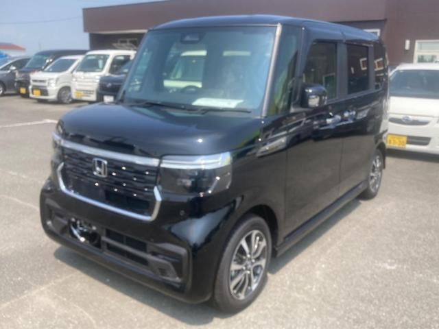 Honda N-BOX CUSTOM 2024 — фото автомобиля 1