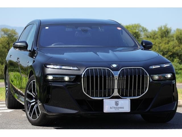 Bmw 7 SERIES 2023 — фото автомобиля 1